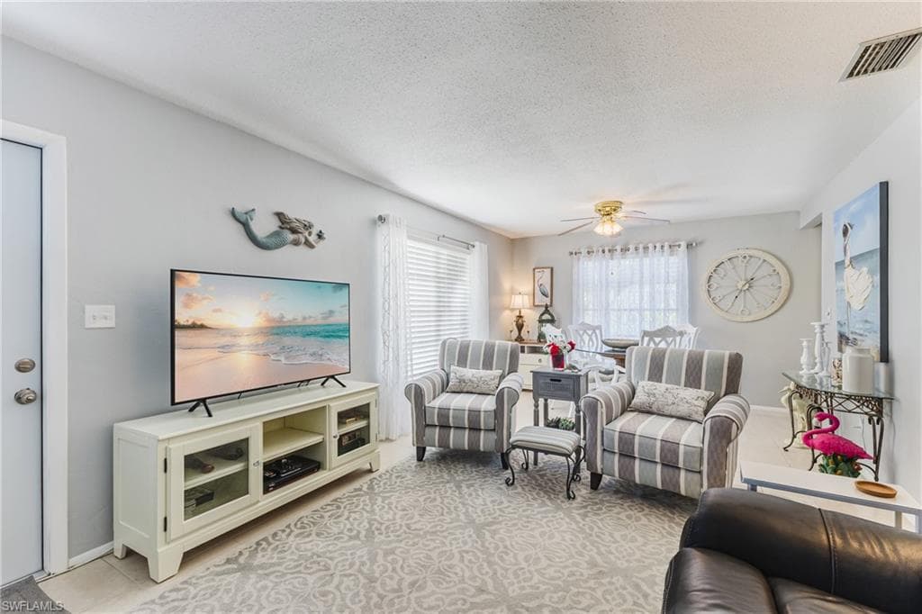 36 Temple CT, LEHIGH ACRES FL 33936-15