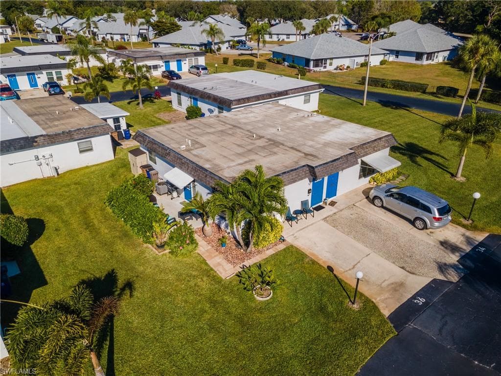 36 Temple CT, LEHIGH ACRES FL 33936-27