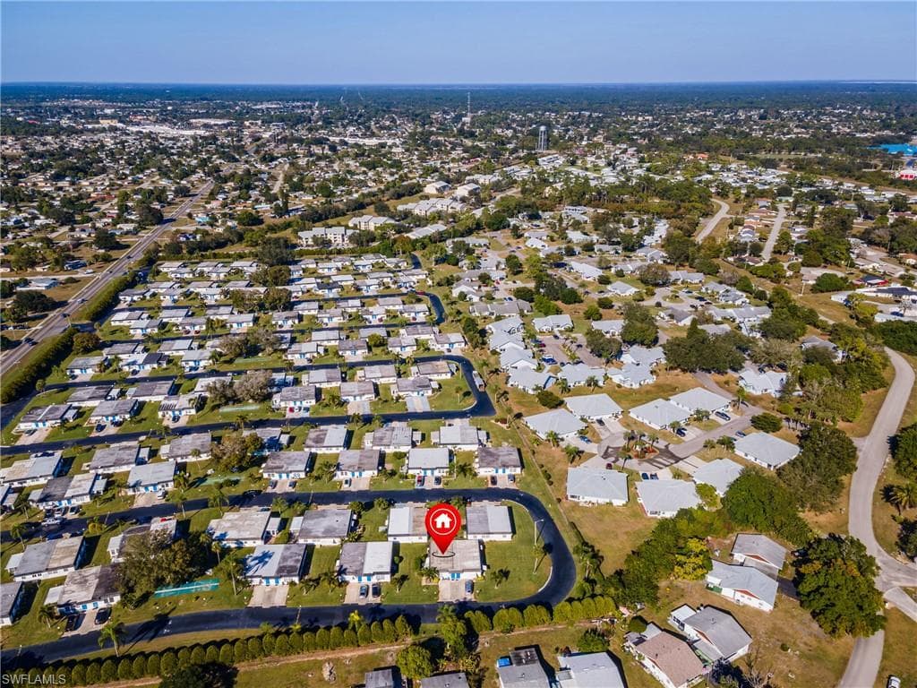 36 Temple CT, LEHIGH ACRES FL 33936-4