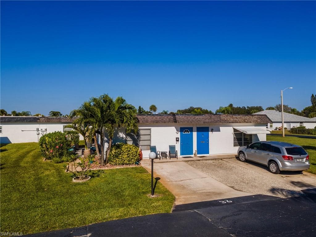 36 Temple CT, LEHIGH ACRES FL 33936-29