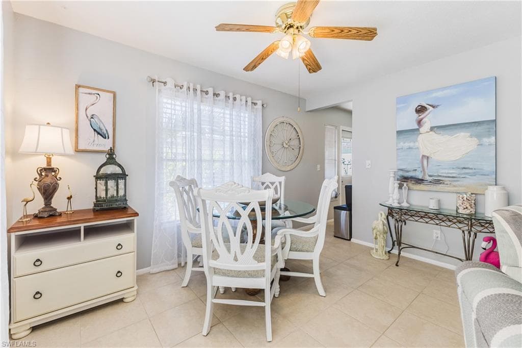 36 Temple CT, LEHIGH ACRES FL 33936-14