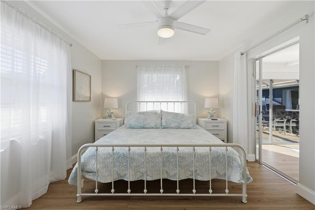 4690 Parrot AVE, NAPLES FL 34104-22