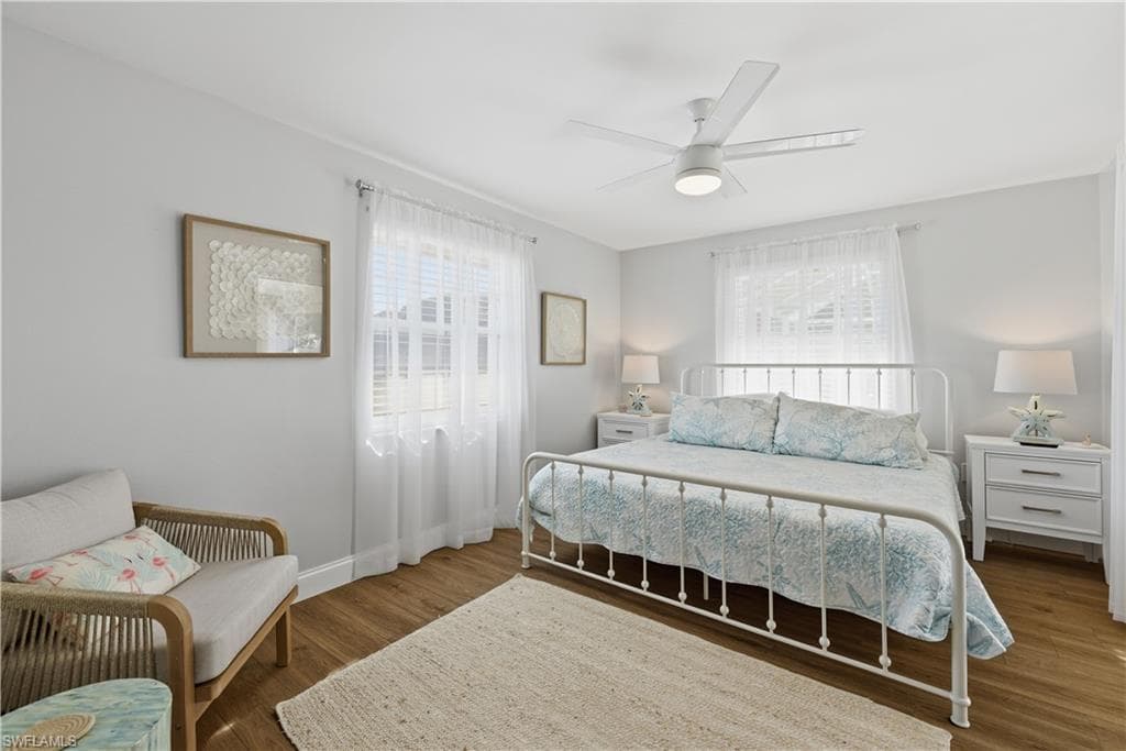 4690 Parrot AVE, NAPLES FL 34104-23