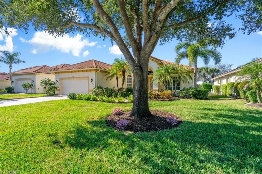 11063 Sea Tropic LN, FORT MYERS FL 33908-1