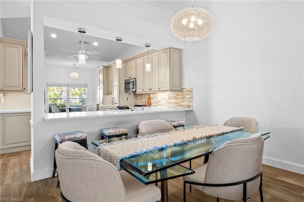 7018 Lone Oak BLVD, NAPLES FL 34109-6