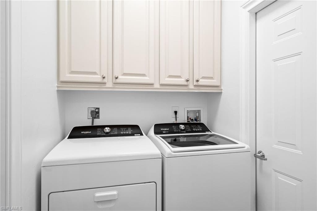 7018 Lone Oak BLVD, NAPLES FL 34109-19