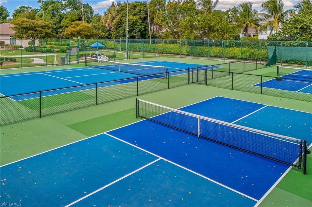 7018 Lone Oak BLVD, NAPLES FL 34109-30