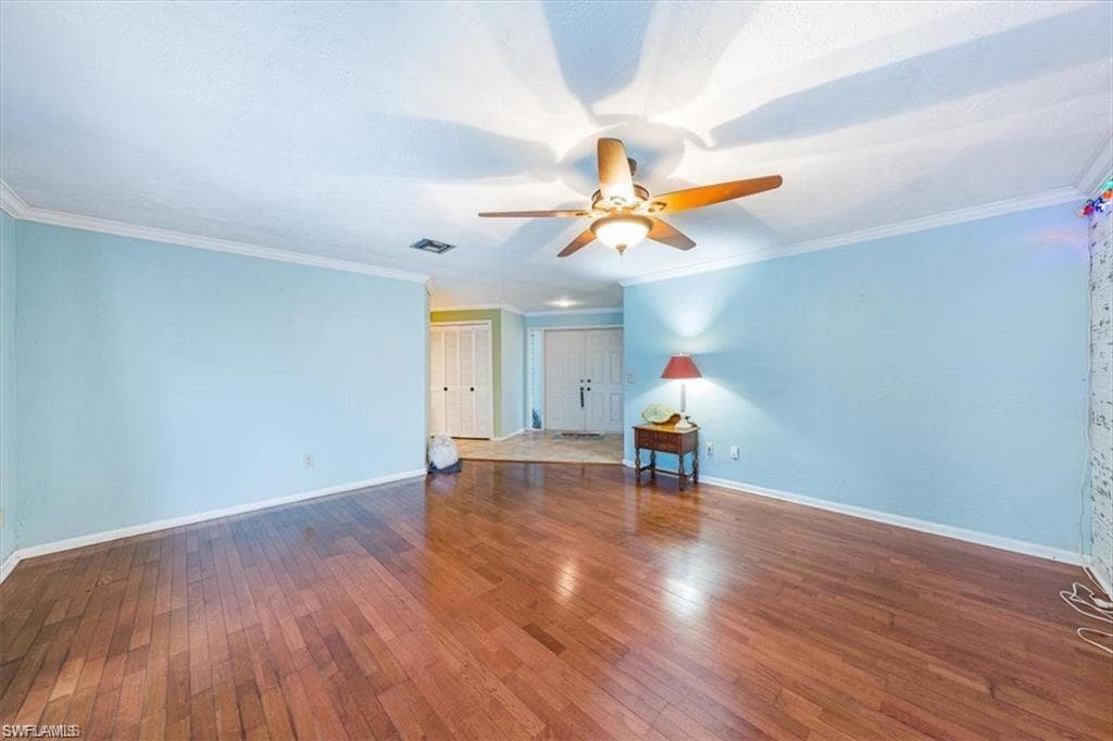 208 Baltusrol DR, NAPLES FL 34113-3