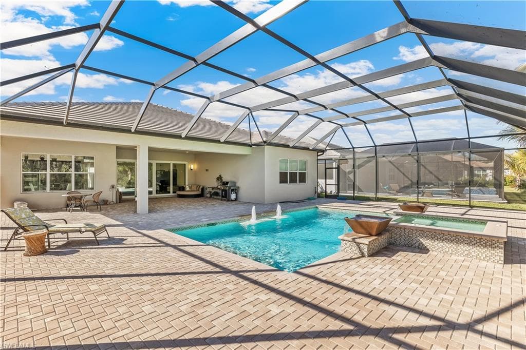 12047 Oleander AVE, NAPLES FL 34120-22