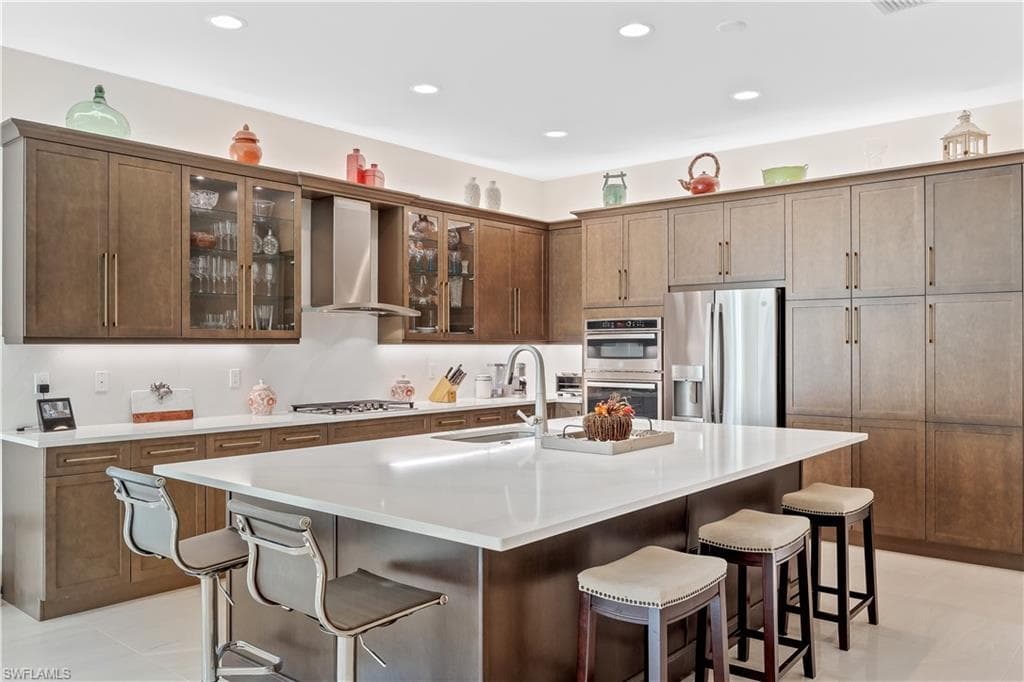 12047 Oleander AVE, NAPLES FL 34120-2