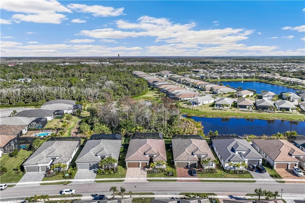 12047 Oleander AVE, NAPLES FL 34120-23