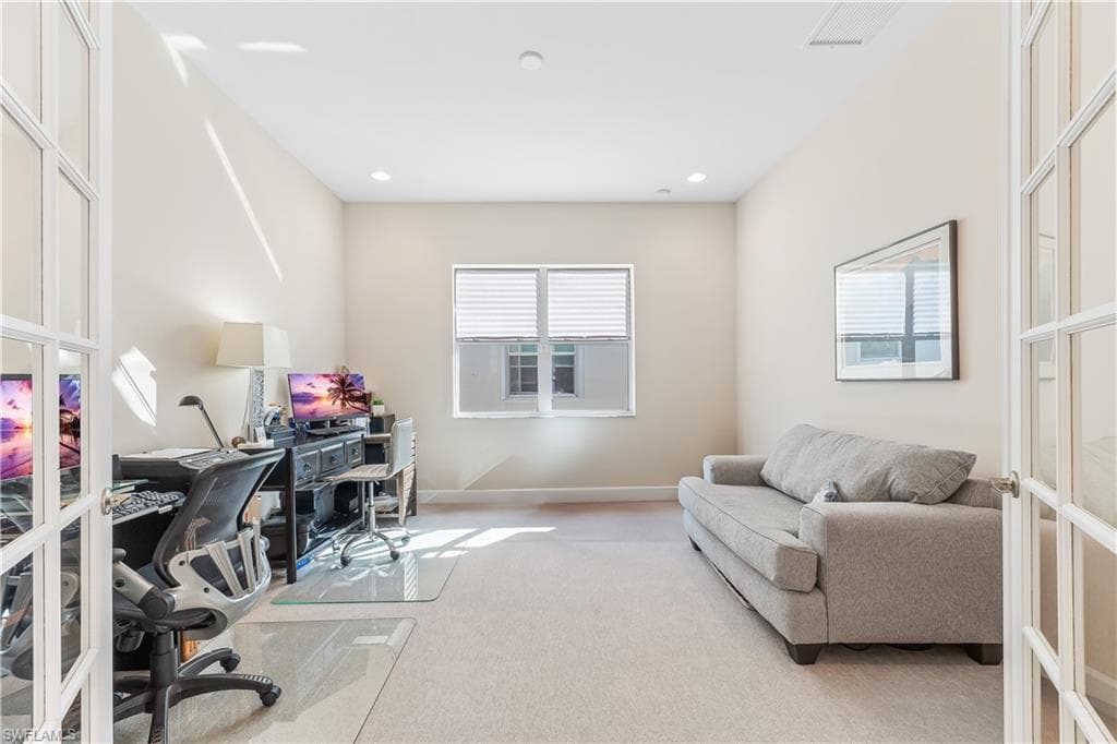 12047 Oleander AVE, NAPLES FL 34120-17