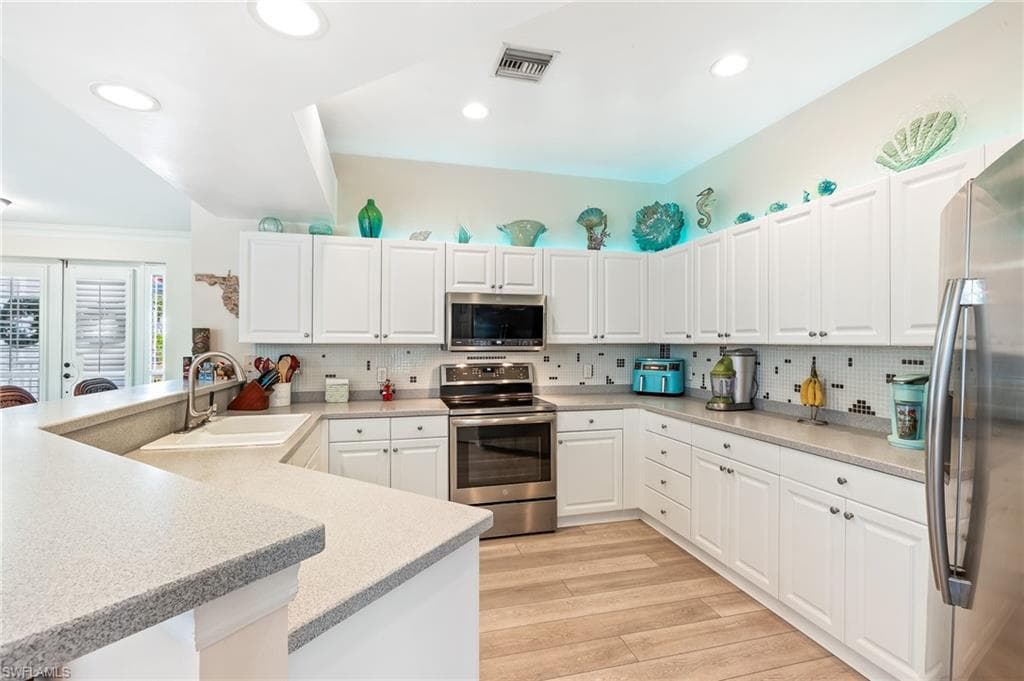 27090 Flamingo DR, BONITA SPRINGS FL 34135-2