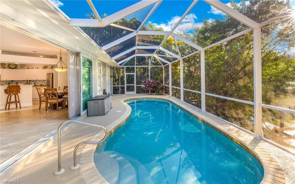 27090 Flamingo DR, BONITA SPRINGS FL 34135-19