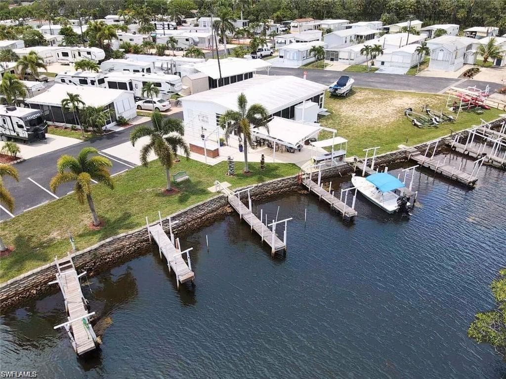 173 Redwood LN # 8, NAPLES FL 34114-16