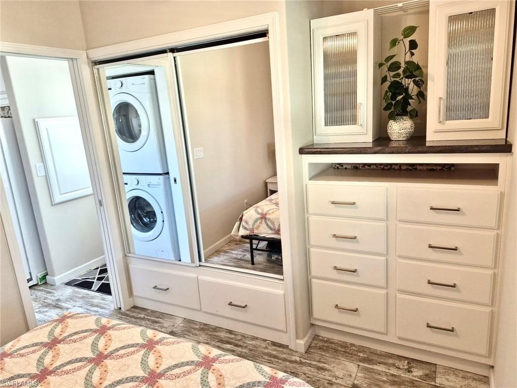 173 Redwood LN # 8, NAPLES FL 34114-11