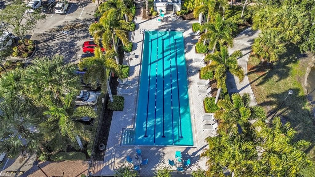 5781 Drummond WAY, NAPLES FL 34119-42