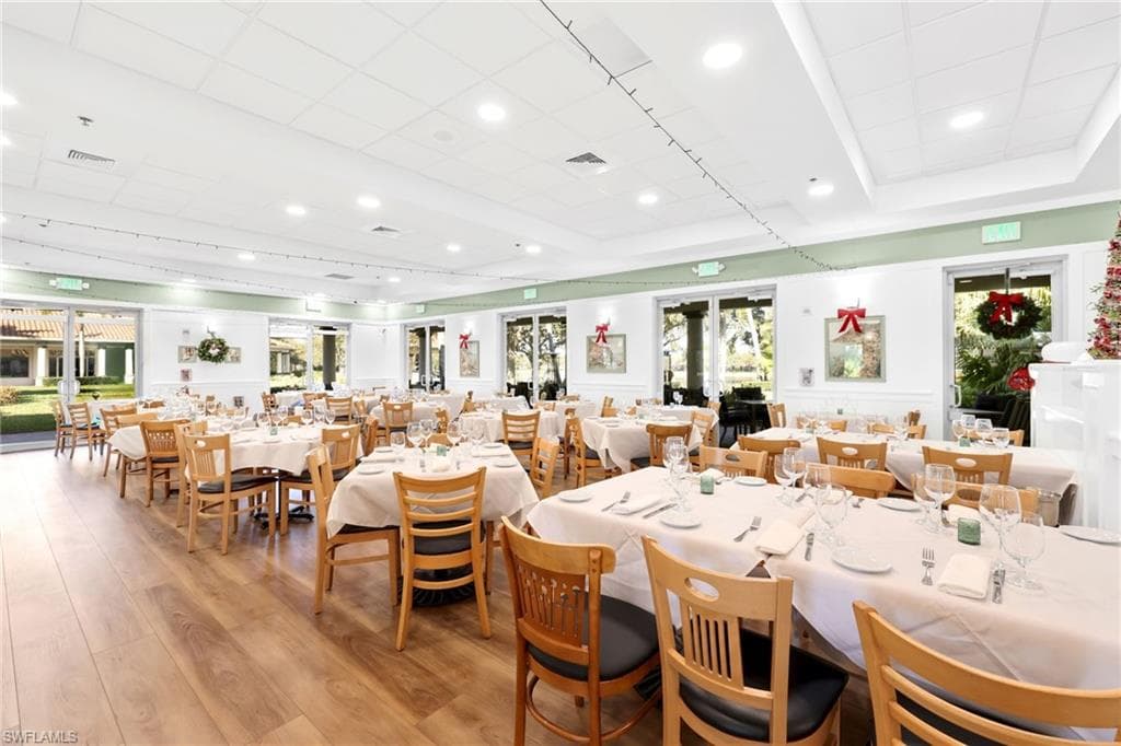 5781 Drummond WAY, NAPLES FL 34119-39