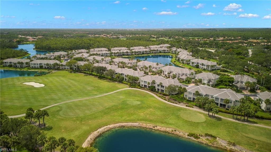 9520 Cypress Hammock CIR # 102, ESTERO FL 34135-26