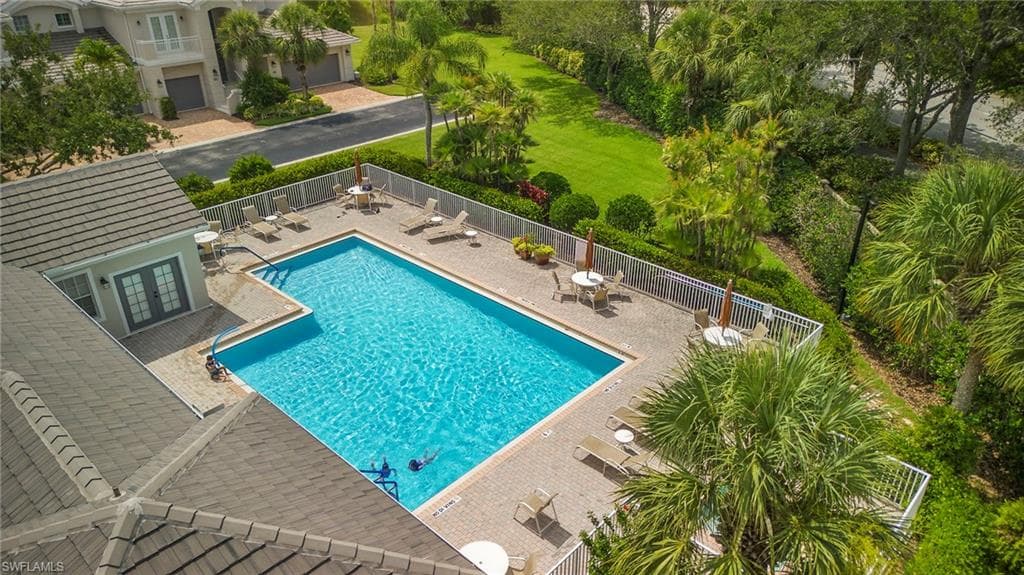 9520 Cypress Hammock CIR # 102, ESTERO FL 34135-28