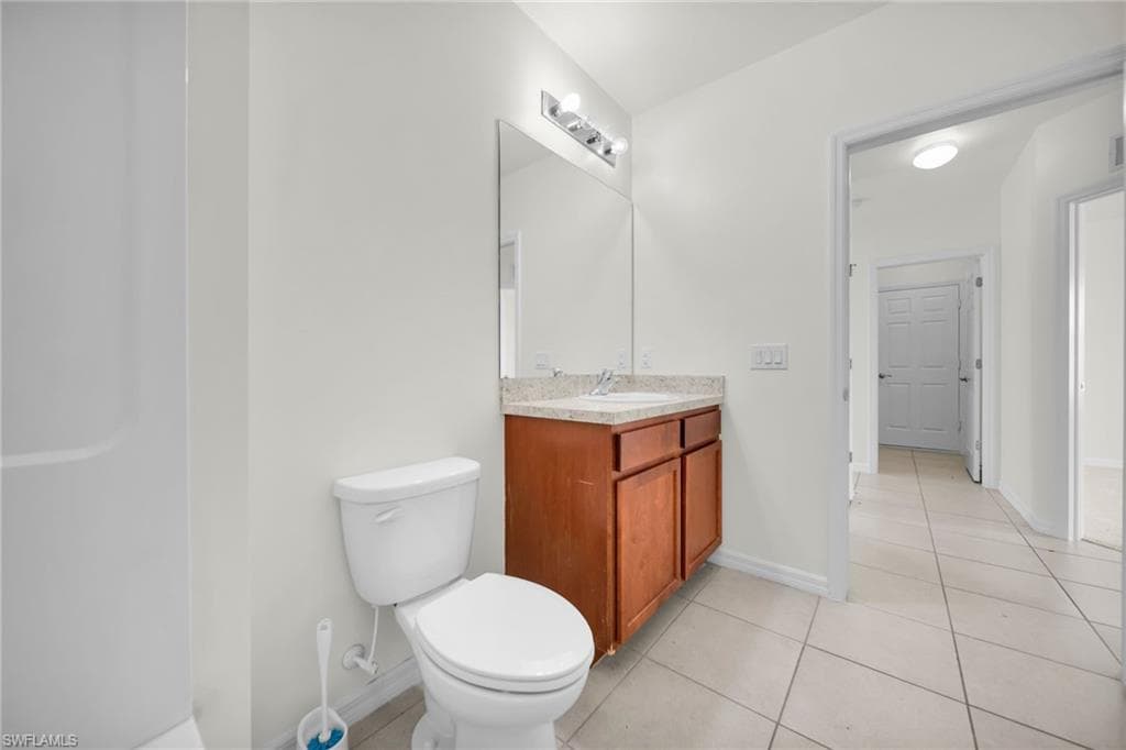 3477 Acapulco CIR, CAPE CORAL FL 33909-22