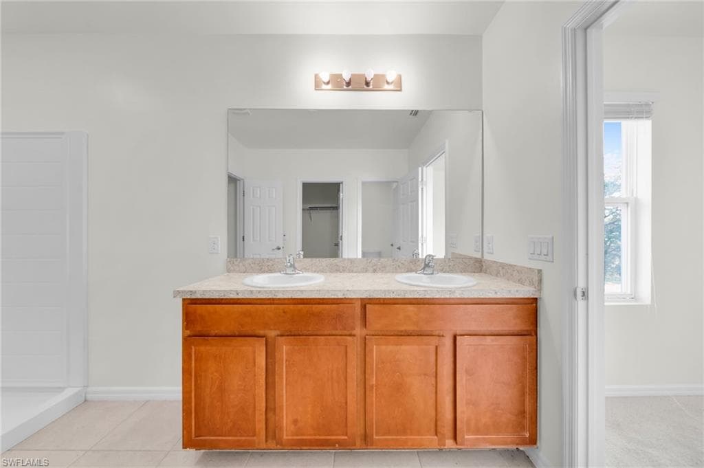 3477 Acapulco CIR, CAPE CORAL FL 33909-27