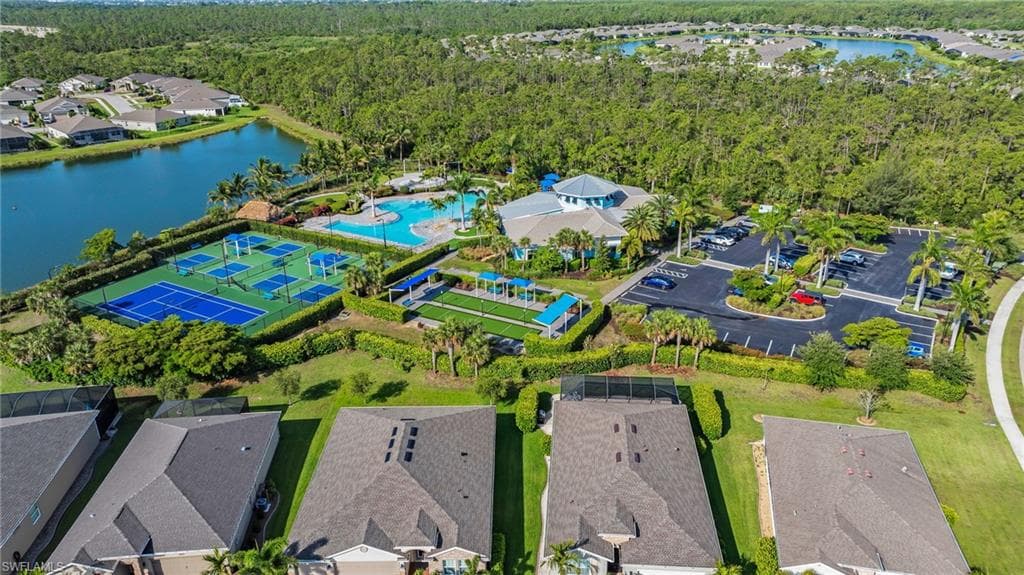 3477 Acapulco CIR, CAPE CORAL FL 33909-38