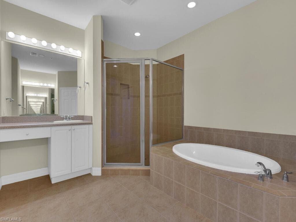 14562 Dolce Vista RD # 202, FORT MYERS FL 33908-24