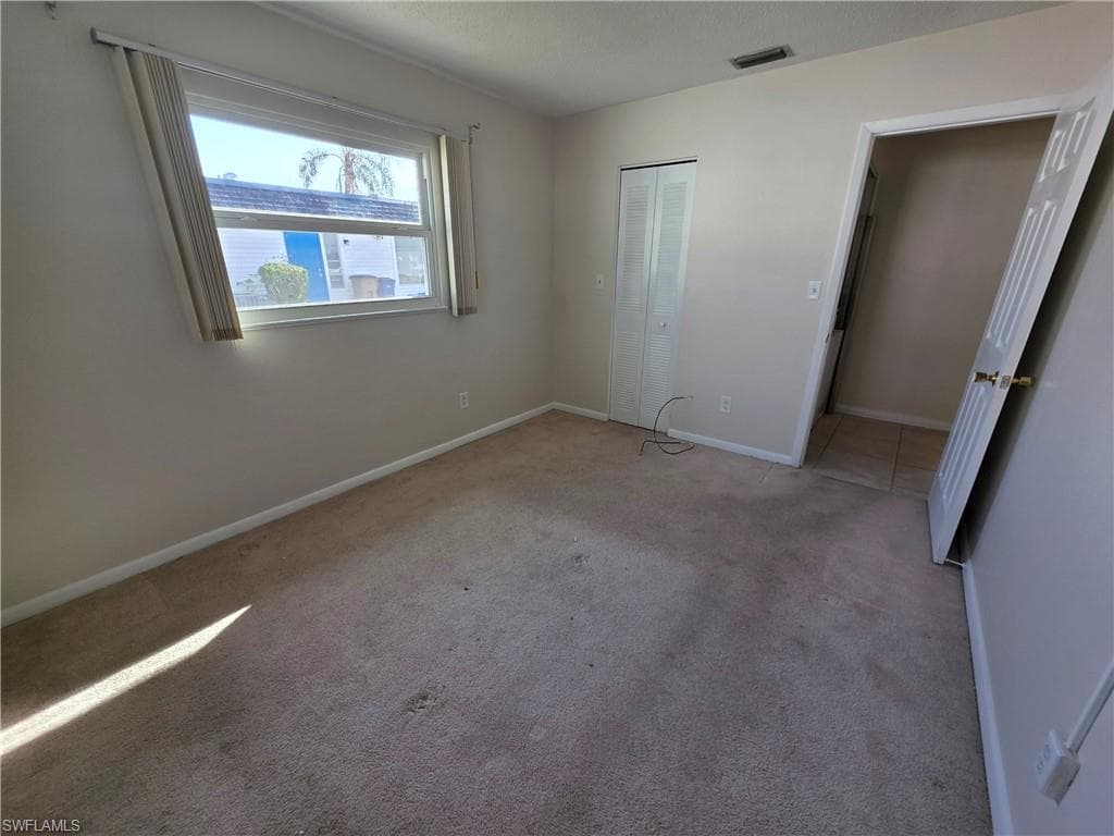 46 Hamlin CT, LEHIGH ACRES FL 33936-9