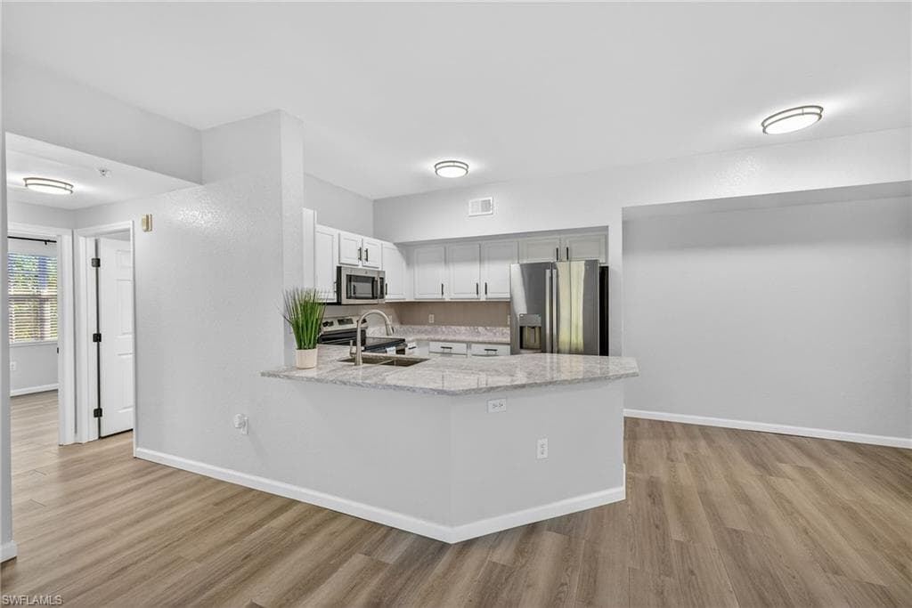 15585 Ocean Walk CIR # 215, FORT MYERS FL 33908-4
