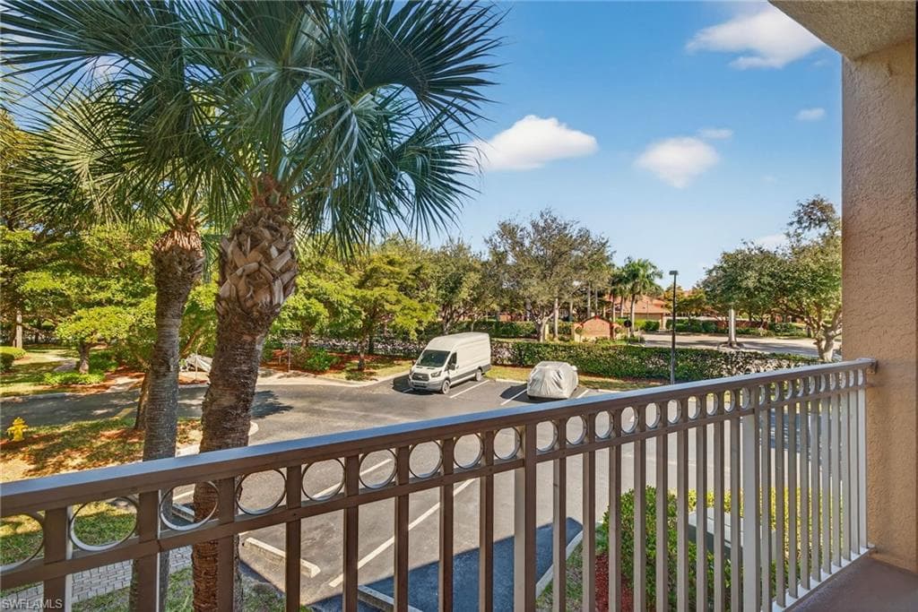15585 Ocean Walk CIR # 215, FORT MYERS FL 33908-12