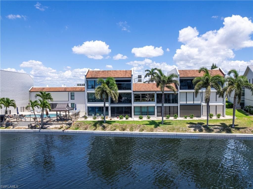4218 SE 20th PL # D5, CAPE CORAL FL 33904-40