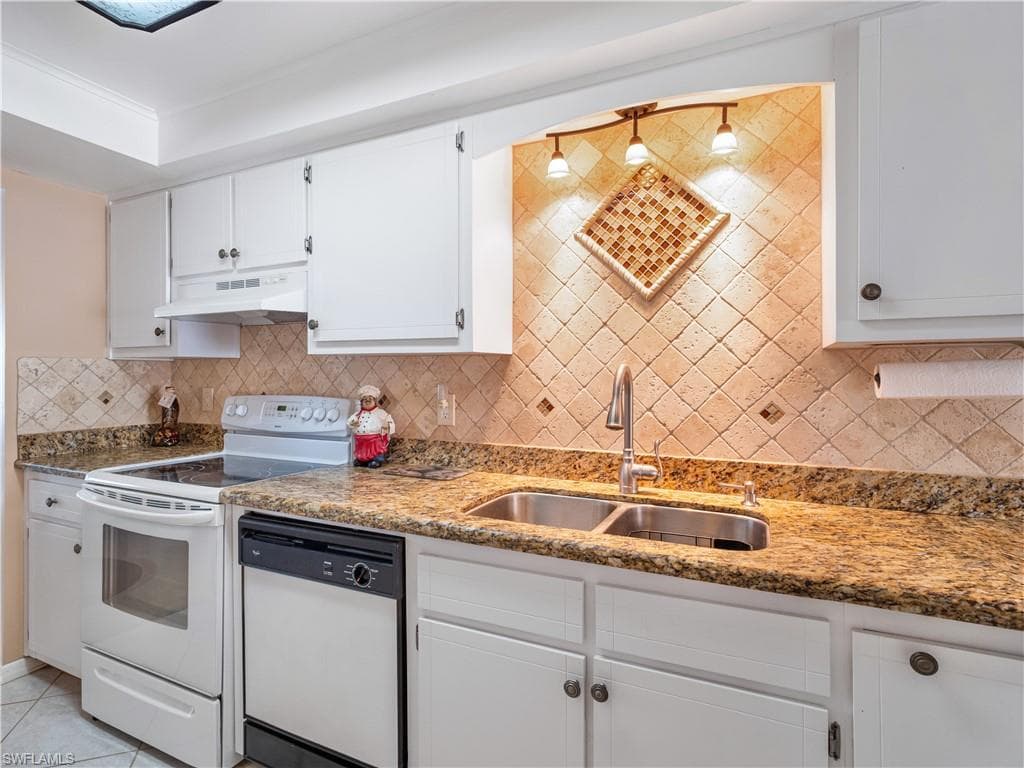 4218 SE 20th PL # D5, CAPE CORAL FL 33904-17