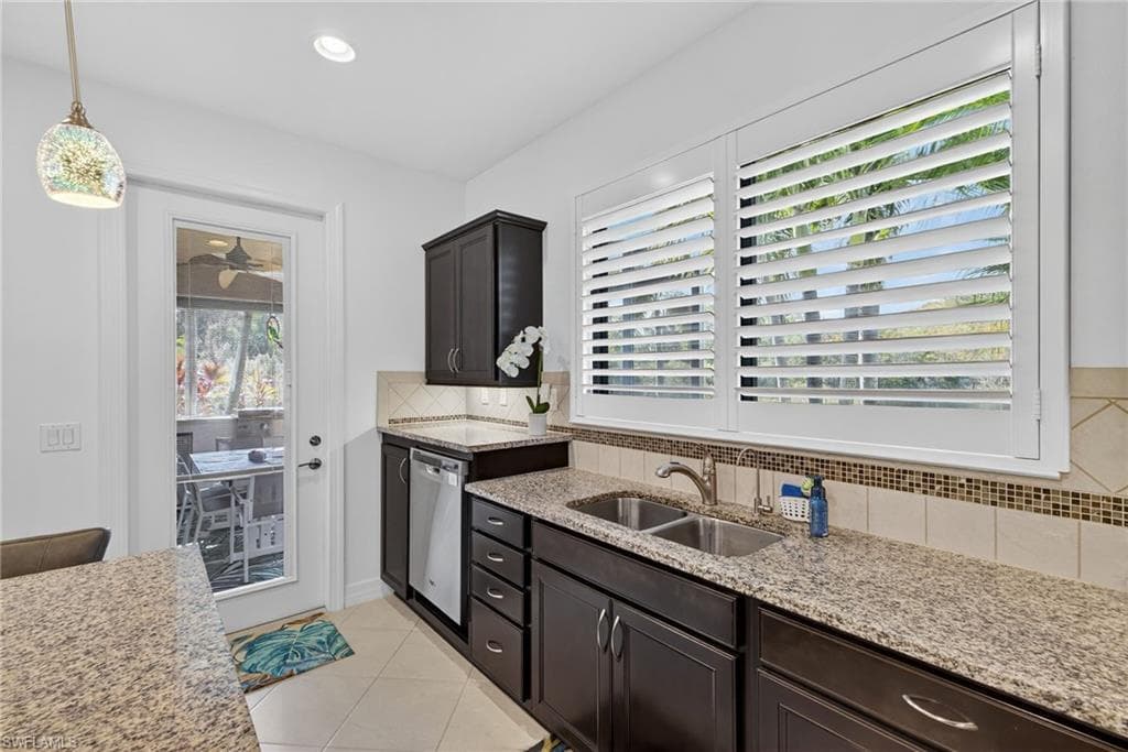 12048 Moorhouse PL, FORT MYERS FL 33913-6