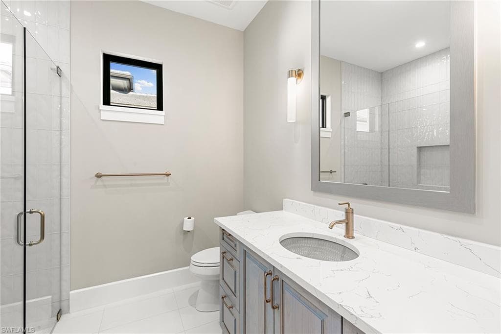 2036 Cambridge Park DR, NAPLES FL 34109-26