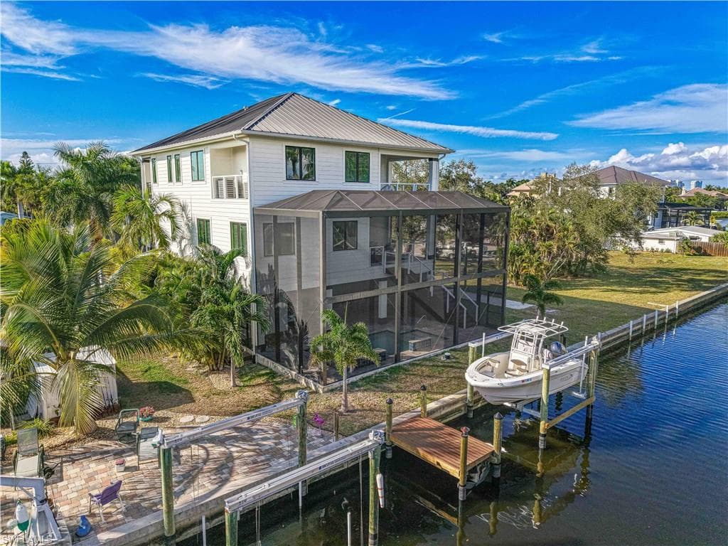 27570 Tarpon WAY, BONITA SPRINGS FL 34134-1