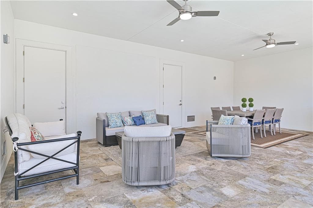 27570 Tarpon WAY, BONITA SPRINGS FL 34134-15