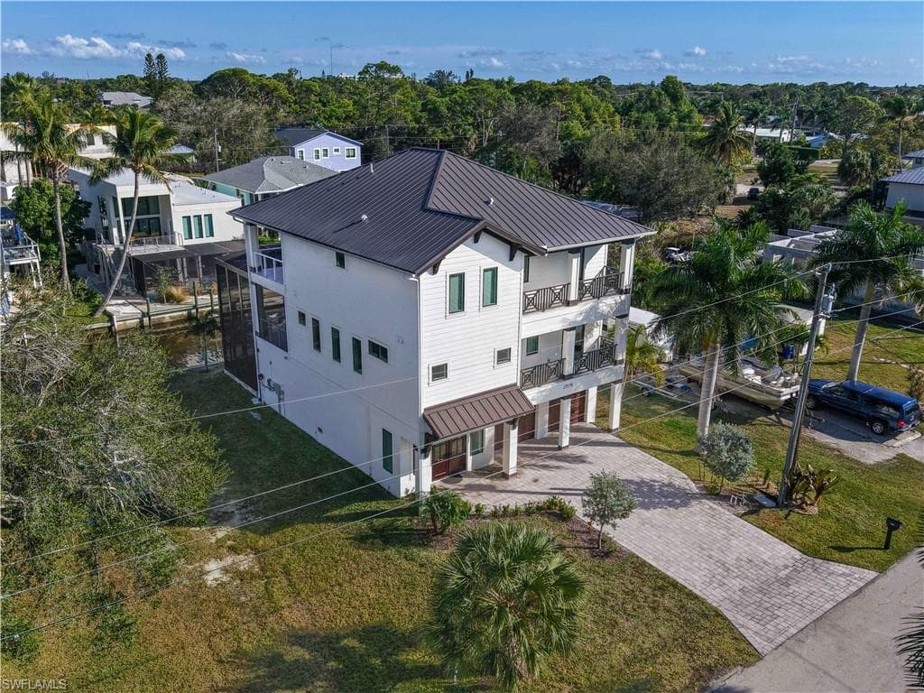 27570 Tarpon WAY, BONITA SPRINGS FL 34134-2