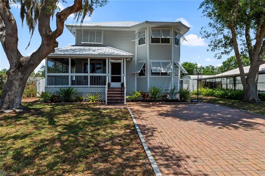 2040 Clarke AVE, FORT MYERS FL 33905-31