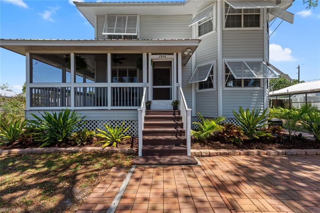 2040 Clarke AVE, FORT MYERS FL 33905-32