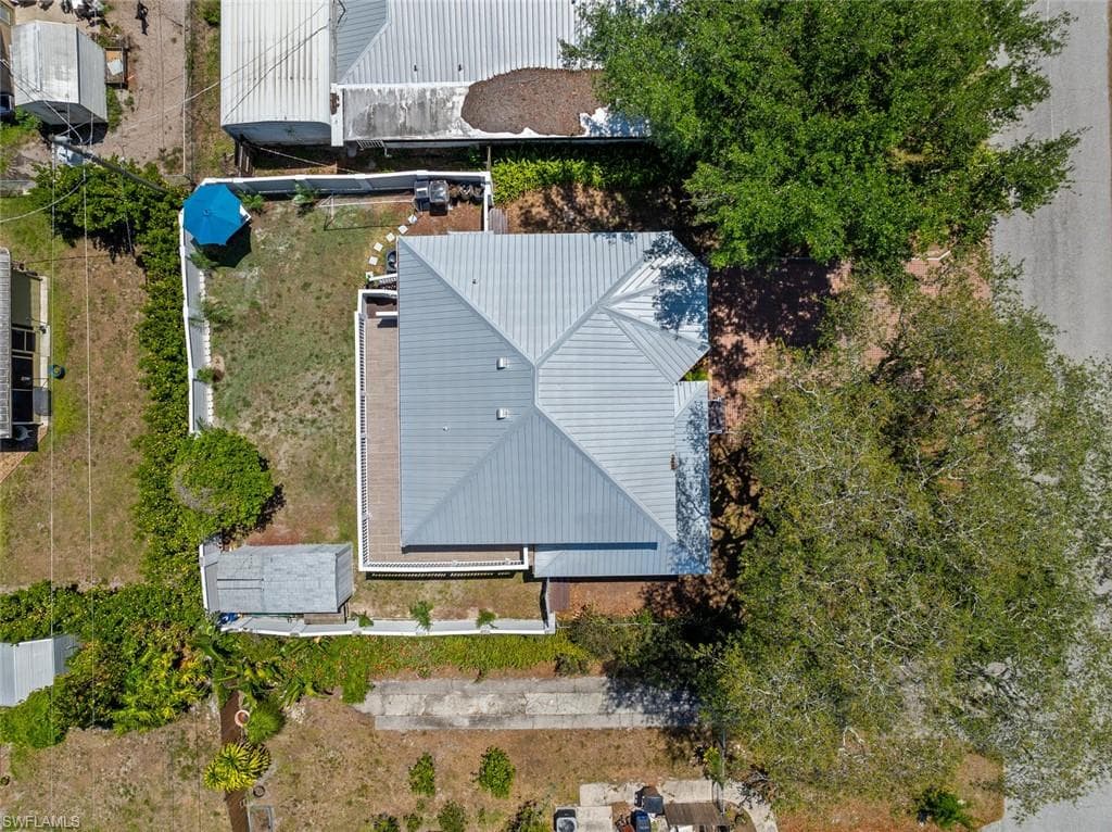 2040 Clarke AVE, FORT MYERS FL 33905-43