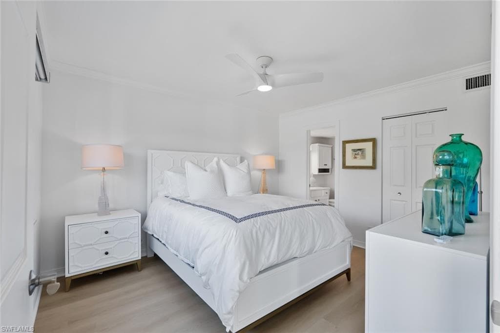 606 Broad AVE S # J606, NAPLES FL 34102-10