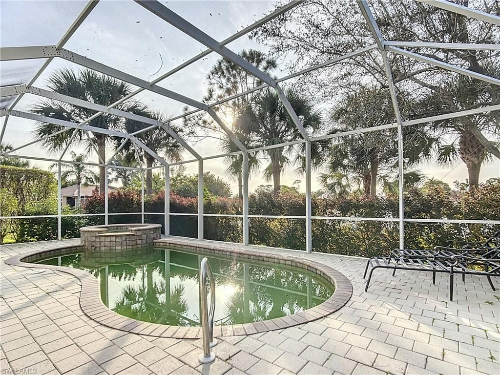 2840 Coco Lakes DR, NAPLES FL 34105-43
