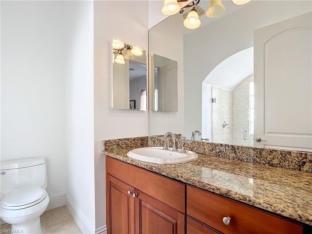 2840 Coco Lakes DR, NAPLES FL 34105-34