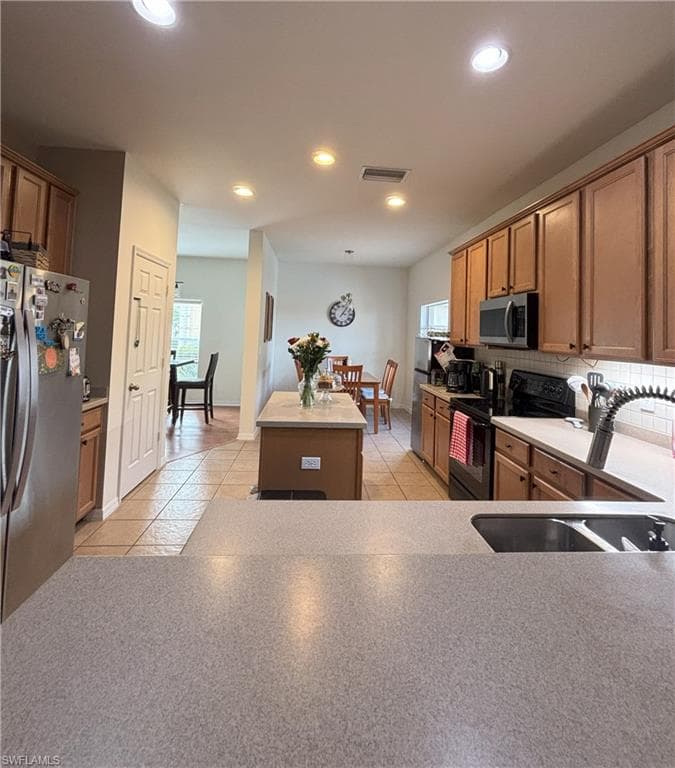 8042 Silver Birch WAY, LEHIGH ACRES FL 33971-8