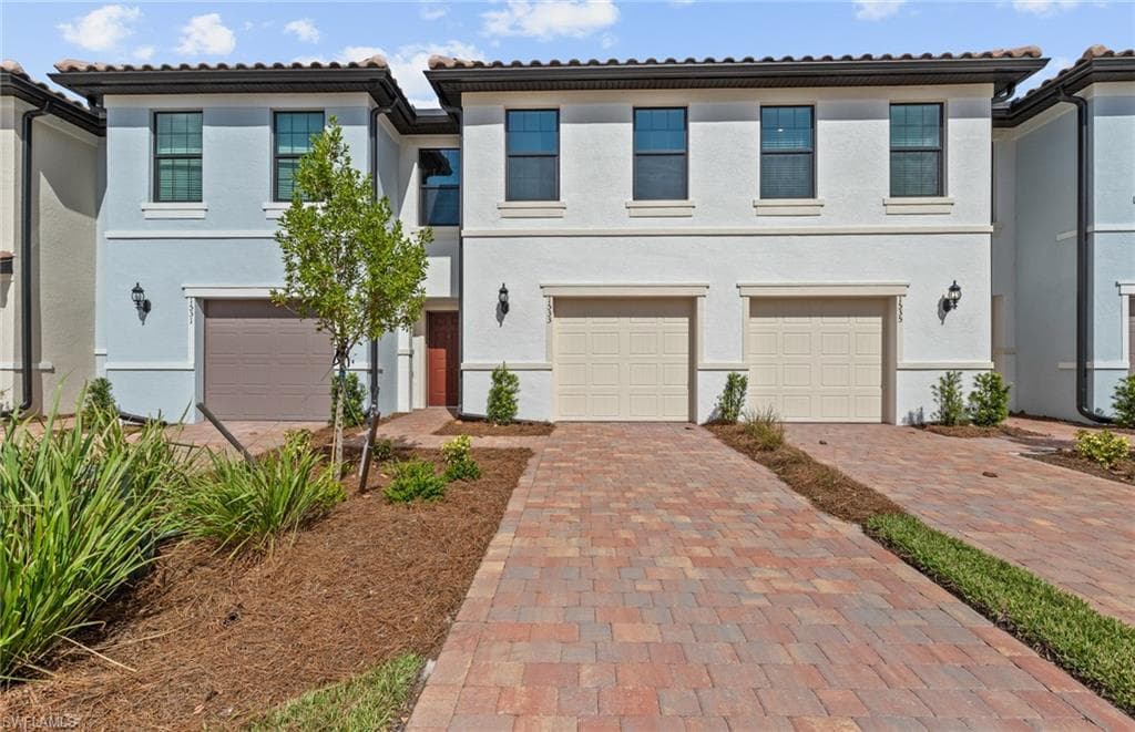 1587 Lake Jessup CIR, CAPE CORAL FL 33909-1