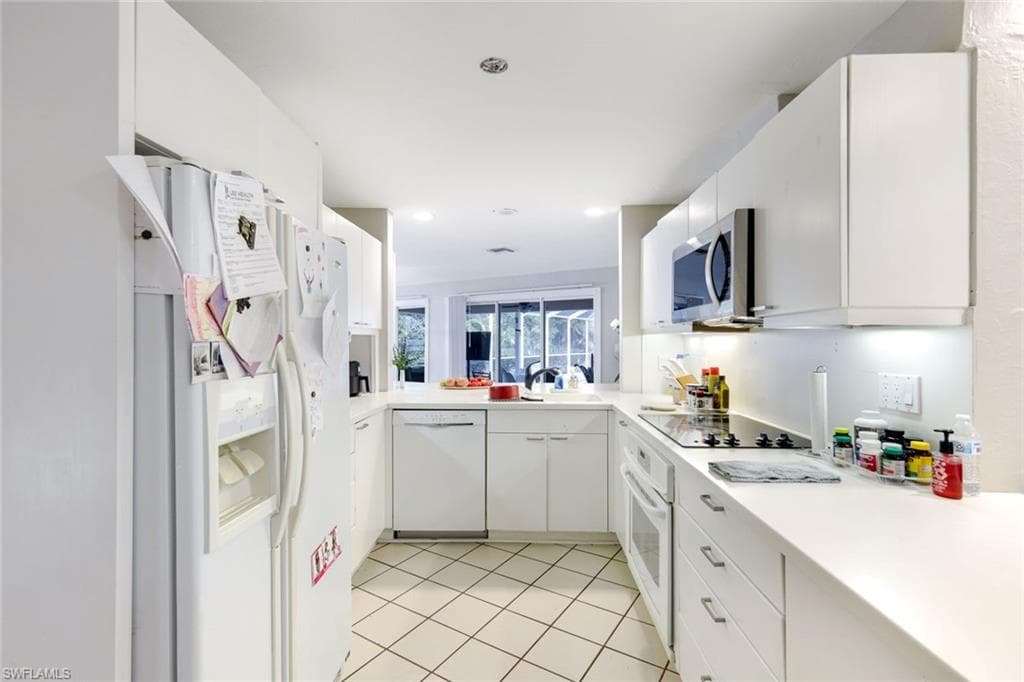 5203 SELBY DR, FORT MYERS FL 33919-13