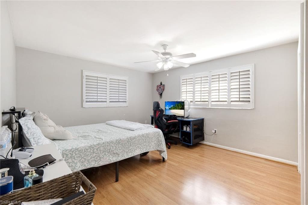 5203 SELBY DR, FORT MYERS FL 33919-20