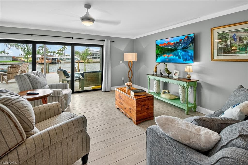 190 Tahiti CIR, NAPLES FL 34113-5