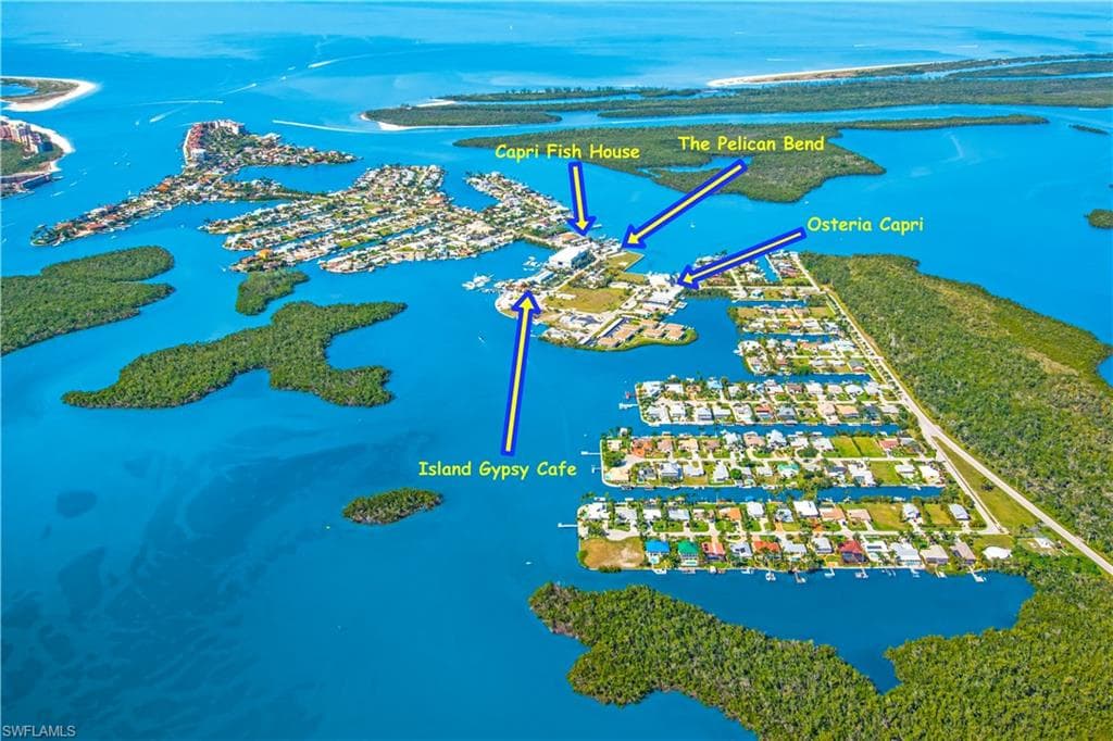 190 Tahiti CIR, NAPLES FL 34113-32